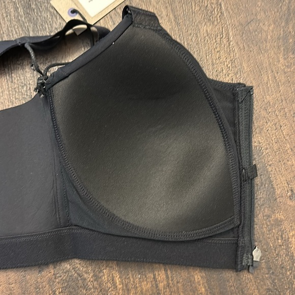NWT High Genesis Bra, Black Onyx, Size S - Picture 6 of 12